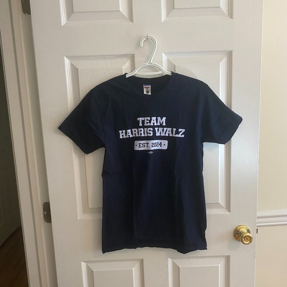 UNION MADE Dark Blue Team Harris Walz Est 2024 Short Sleeve T Shirt Size S
